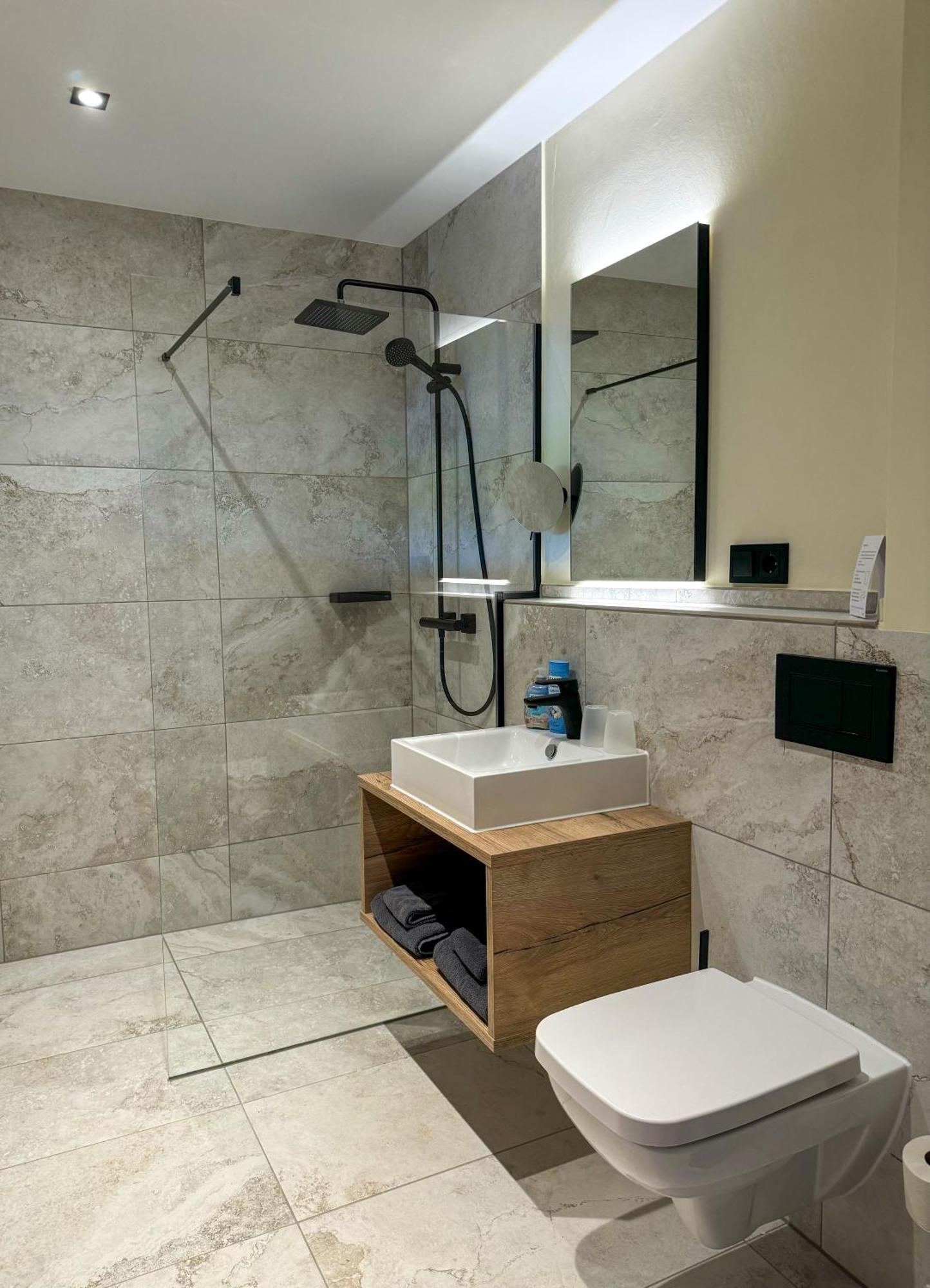 Veenland Hotel Haren Ngoại thất bức ảnh
